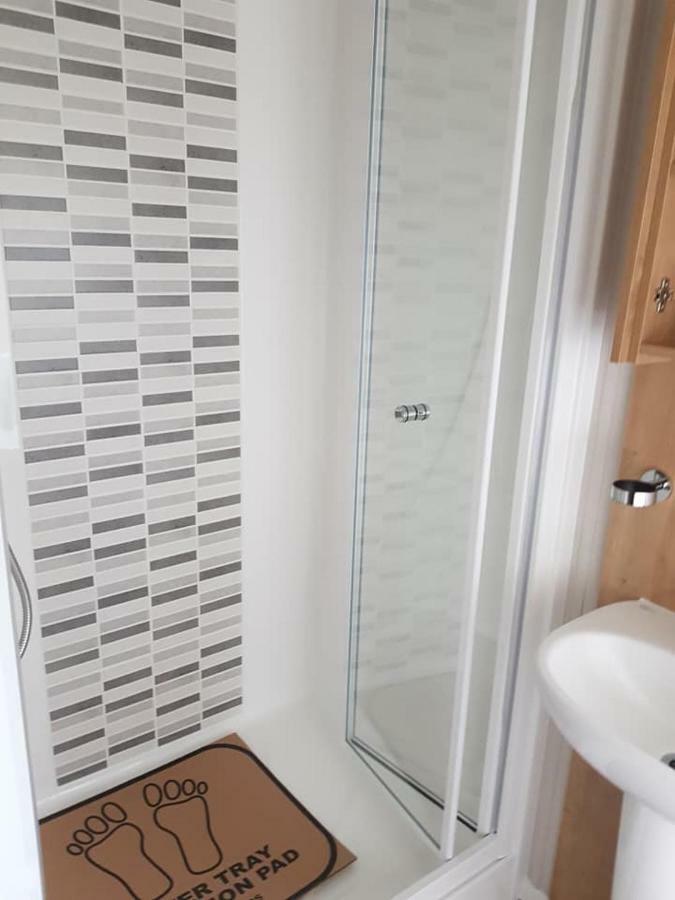 Dees Hot Tub Breaks At Tattershall Lakes Jet Ski 4 Εξωτερικό φωτογραφία